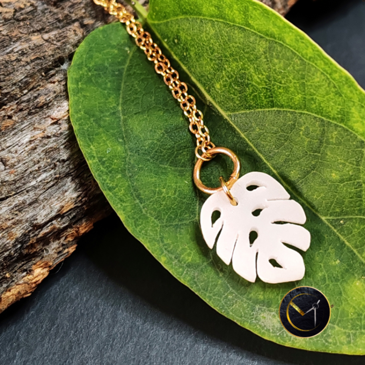 Bracelet breloque monstera en ivoire végétal et acier inoxydable Bracelet breloque monstera en ivoire végétal et acier inoxydable