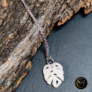 Bracelet breloque monstera en ivoire végétal et acier inoxydable