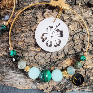 Boucles d'oreilles créoles Hibiscus en ivoire végétal et pierre naturelles malachite tourmaline jade et acier inoxydable