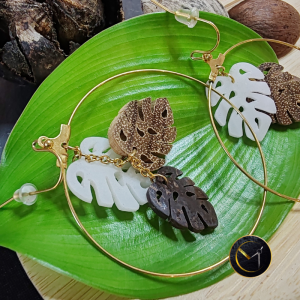 Boucles d'oreilles créoles, monstéras en ivoire végétal, tamarin, coco et acier inoxydable