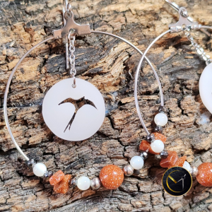 Boucles d'oreilles créoles paille-en-queue en ivoire végétal, pierres naturelles Hématite, nacre, pierre du soleil et acier inox