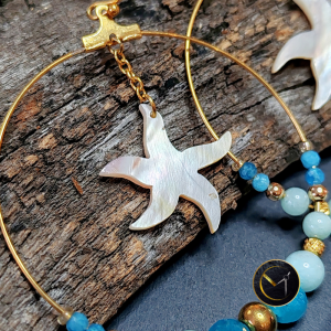 Boucles d'oreilles créoles étoile de mer en nacre et pierres naturelles, Apatite, amazonite, jade et acier inoxydable