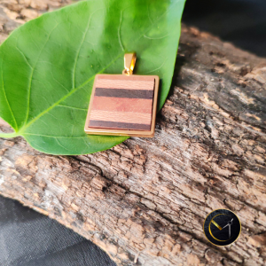 Pendentif, marqueterie, carré, mixte, homme, femme, bijoux, bois de rose, platane, letchi, litchi, bijoux