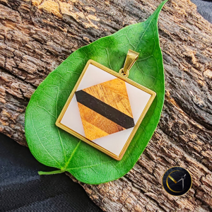 Pendentif, graphique, marqueterie, carré, losange, mixte, homme, femme, bijoux, tamarin, ivoire végétal, ébène, jacques, Madagas