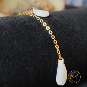 Collier en gouttes d'ivoire végétal