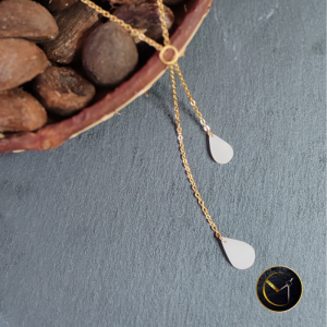 Collier en gouttes d'ivoire végétal